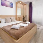 Apartment Sandy Wood Navodari