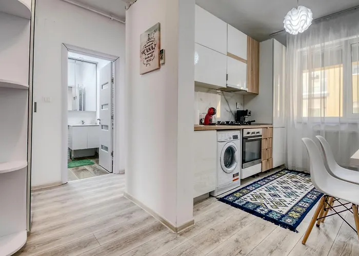 Sandy Wood アパート ナボダリ